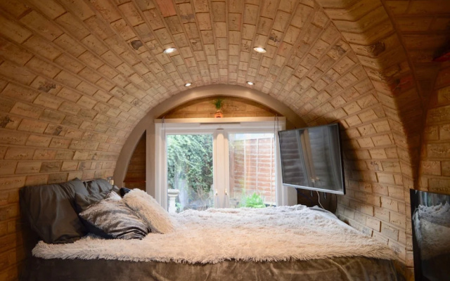 Hobbit-style House in Bath