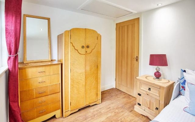 Host Stay Willow Lodge