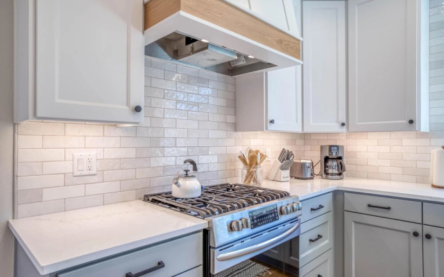 Luxurious Ocean Views and Fun Amenities - Gorgeous Beach Retreat
