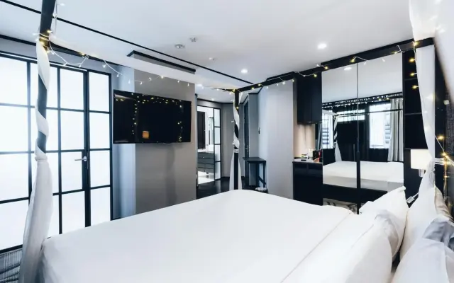 Hotel NuVe Urbane