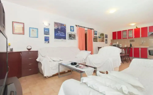 Apartment Maks