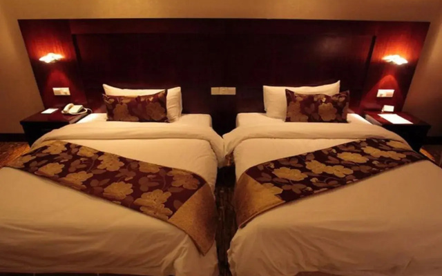 Enjoying International Hotel