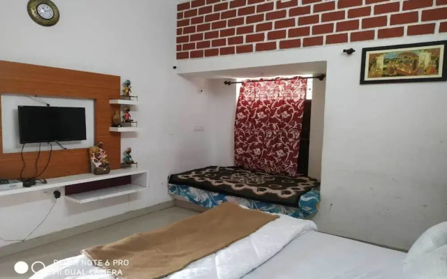 Hariyav Garh Resort