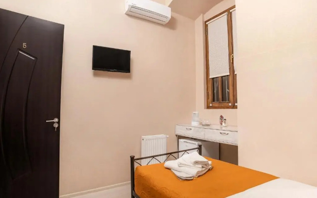 Home 6
