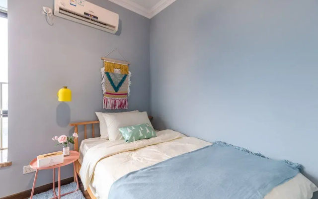 Locals Boutique Apartment Huafa Plaza 9