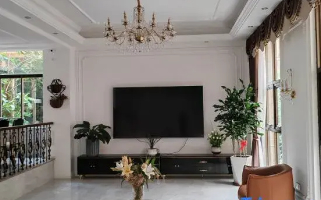 Xiaocui Home (Longwangtou Beach)