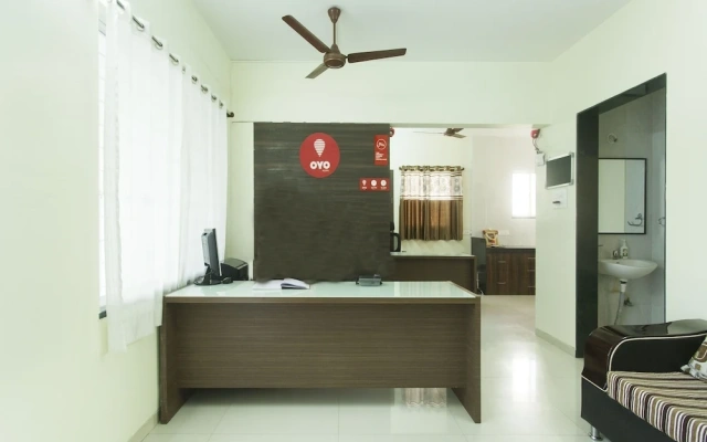 OYO 10221 Hotel E Serai