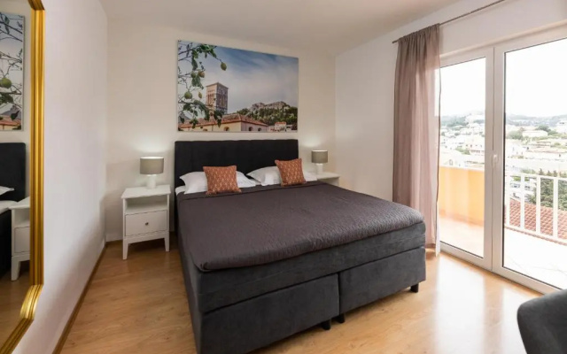 Apartments Sunny Elza