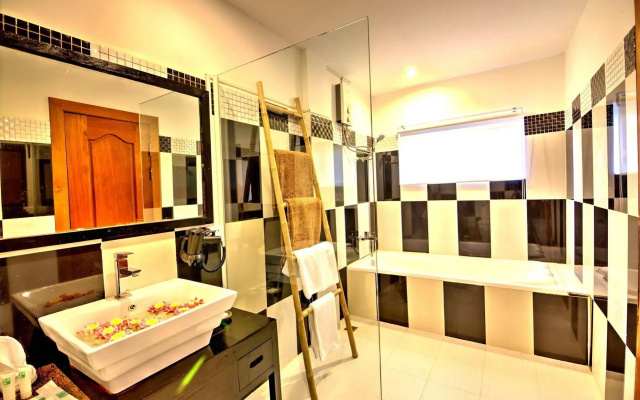La Residence Blanc DAngkor