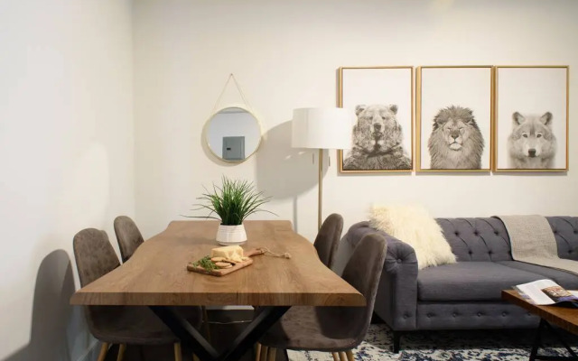 39-1 Renovated 3BR Prime Hudson Yardsarea