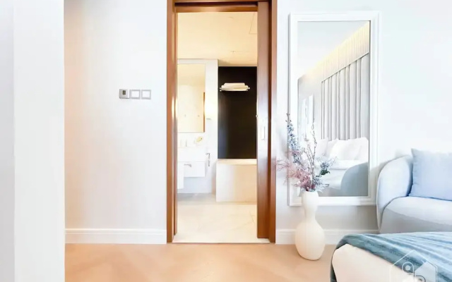 Luxury at Former Address Dubai Mall With Balcony