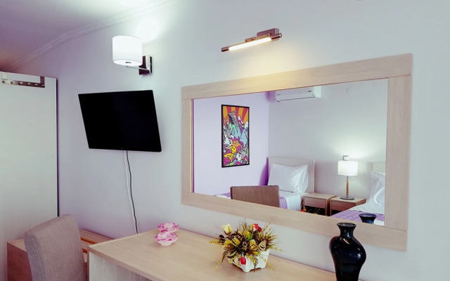 La Luna Hotel