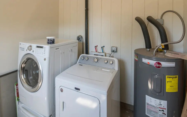 4BR Home in Tempe near ASU by WanderJaunt