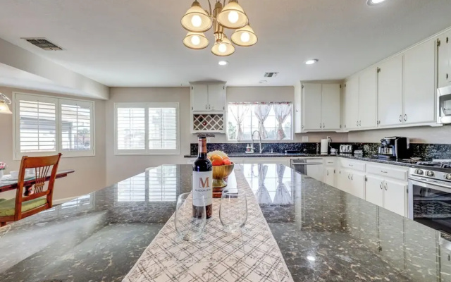 Lovely Templeton Home Near 200 Wineries!