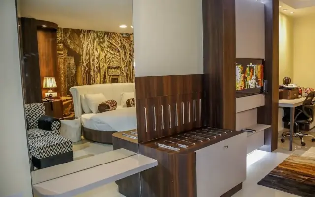 Kingdom Hotel