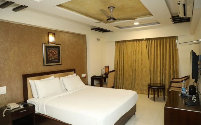 Hotel Anantha Executive Suites