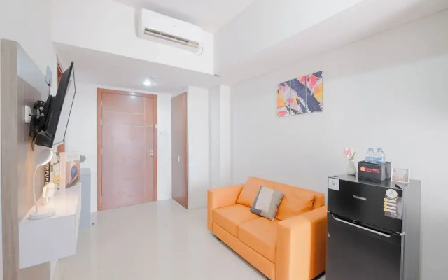 Warm And Comfy 2Br Apartment At Vittoria Residence