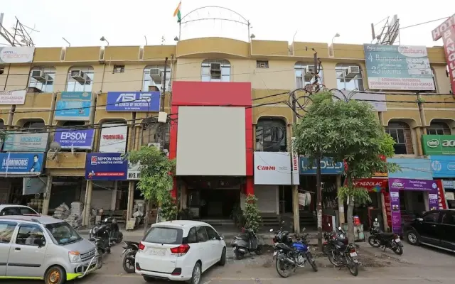 OYO 9301 Hotel RedBury