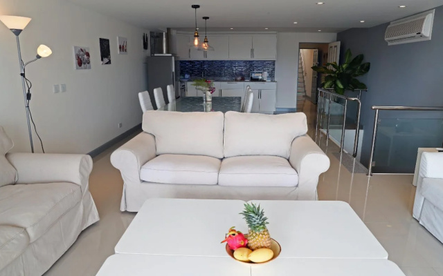 Swiss Villas Panoramic – Hillside Beach View