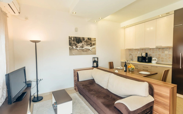 INO Apartments