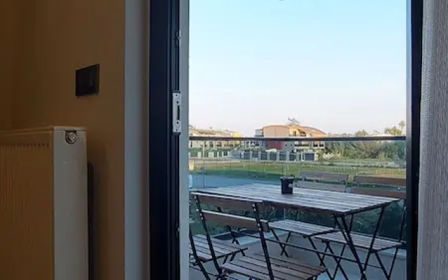 Professionally Maintained Spacious New Suites 2-6