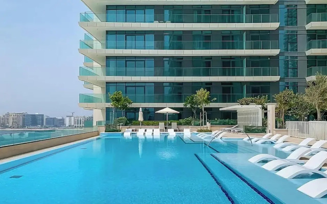 Ultimate One Bedroom with Private Beach Access