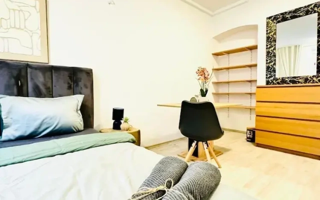 Luxury 7 Bedroom Apartment Sleeps 16