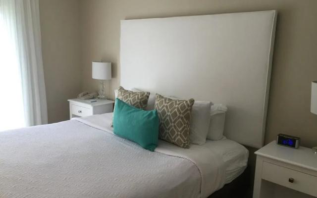 Brighton Suites Hotel
