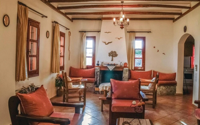 Awesome Home in Agios Vasilios With Wifi and 5 Bedrooms