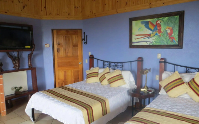 Guayabo Lodge