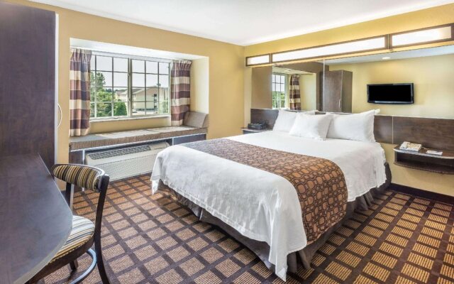 Sleep Inn & Suites Kalamazoo Southwest