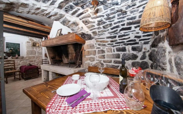 House Mario in Podgora, jacuzzi