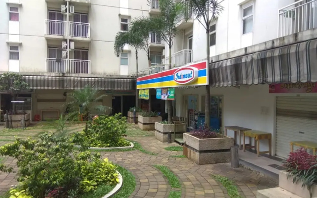 Cozy And Homey 3Br At Bogor Valley Apartment