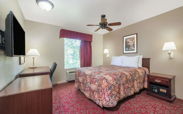 Days Inn St Peters/st Charles