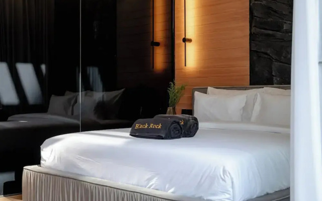 Black Rock Villas