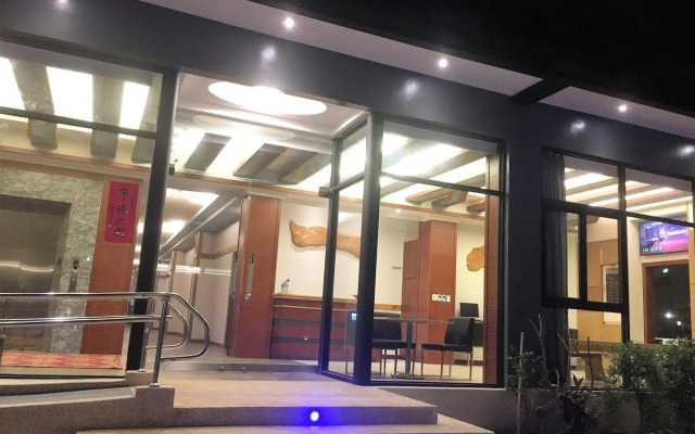 Wei Feng Exquisite Motel Pintung Branch