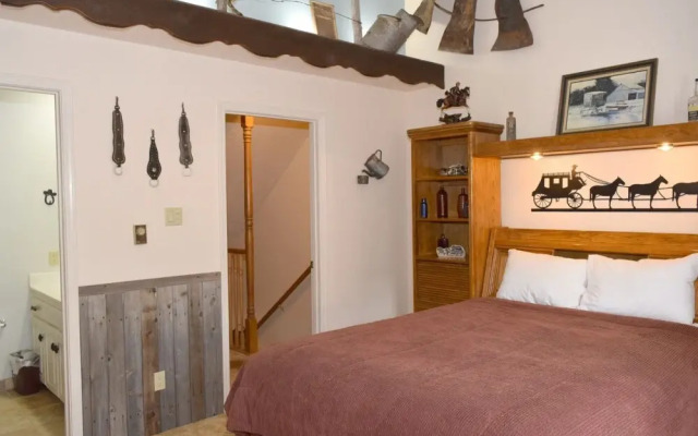 Claim_jumper_townhouse_19