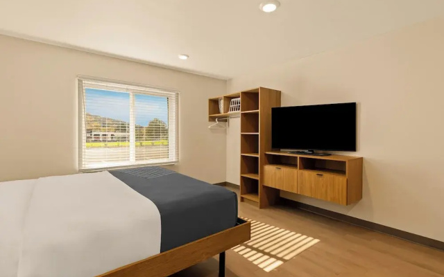 LivAway Suites Nashville- Smyrna