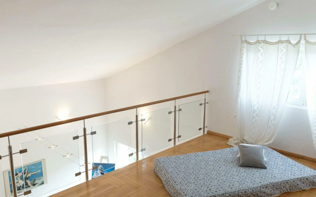 Pool Villa in Sibenik Near Lake