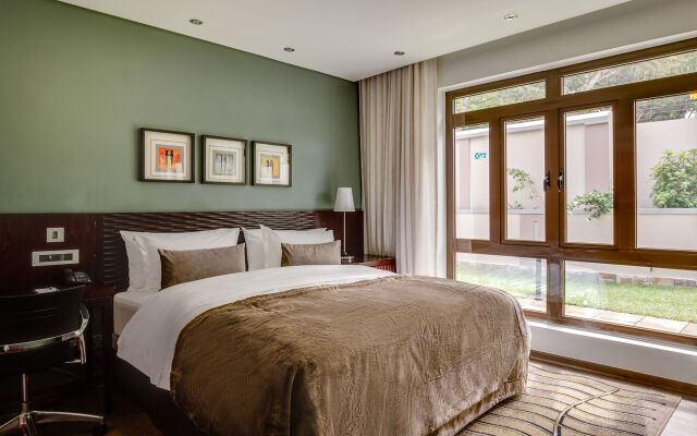 Protea Hotel by Marriott Takoradi Select вид на фасад