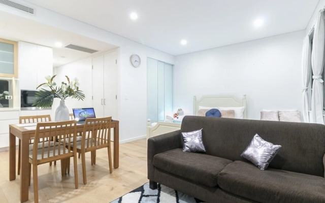 B06-darling Harbour Studio