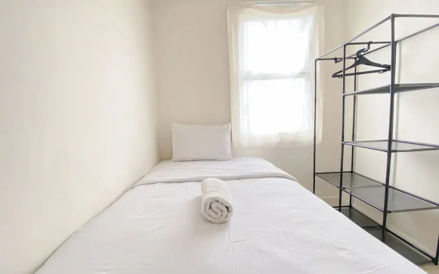 Simply And Cozy 2Br Apartment At Parahyangan Residence