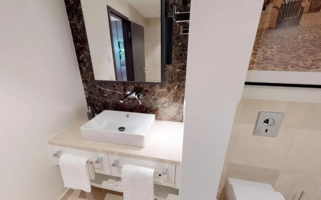 White Pearl Apartment 1.13