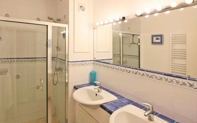 Lovely Holiday Home in Theoule-sur-Mer with Pool