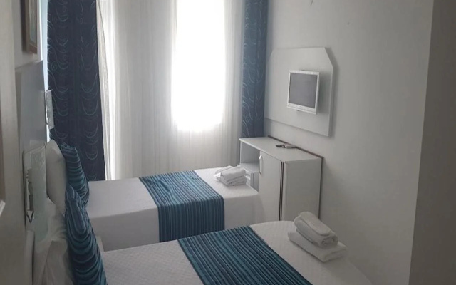 Teos Hotel