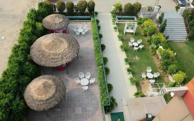 The Ajuba Residency