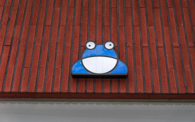 Bluefrog Hotel