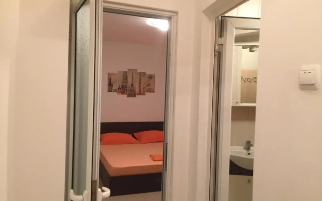 ELI Center Apartment