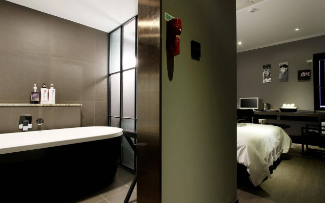 Donggyeong Hotel