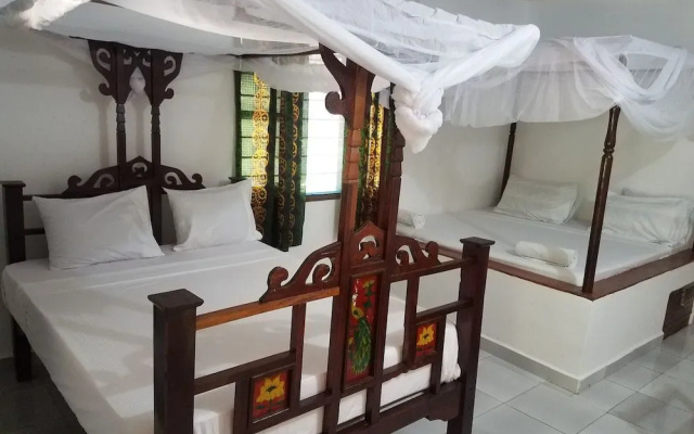 Baraka Aquarium Bungalows